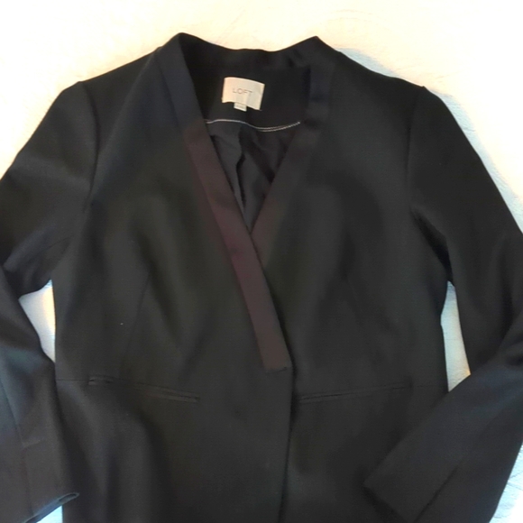 LOFT Jackets & Blazers - LOFT Black Blazer